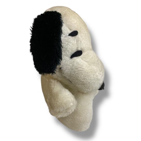 Vintage Sitting Plush Snoopy Peanuts Stuffed Animal 6 Inch Rough Condition - Picture 1 of 6